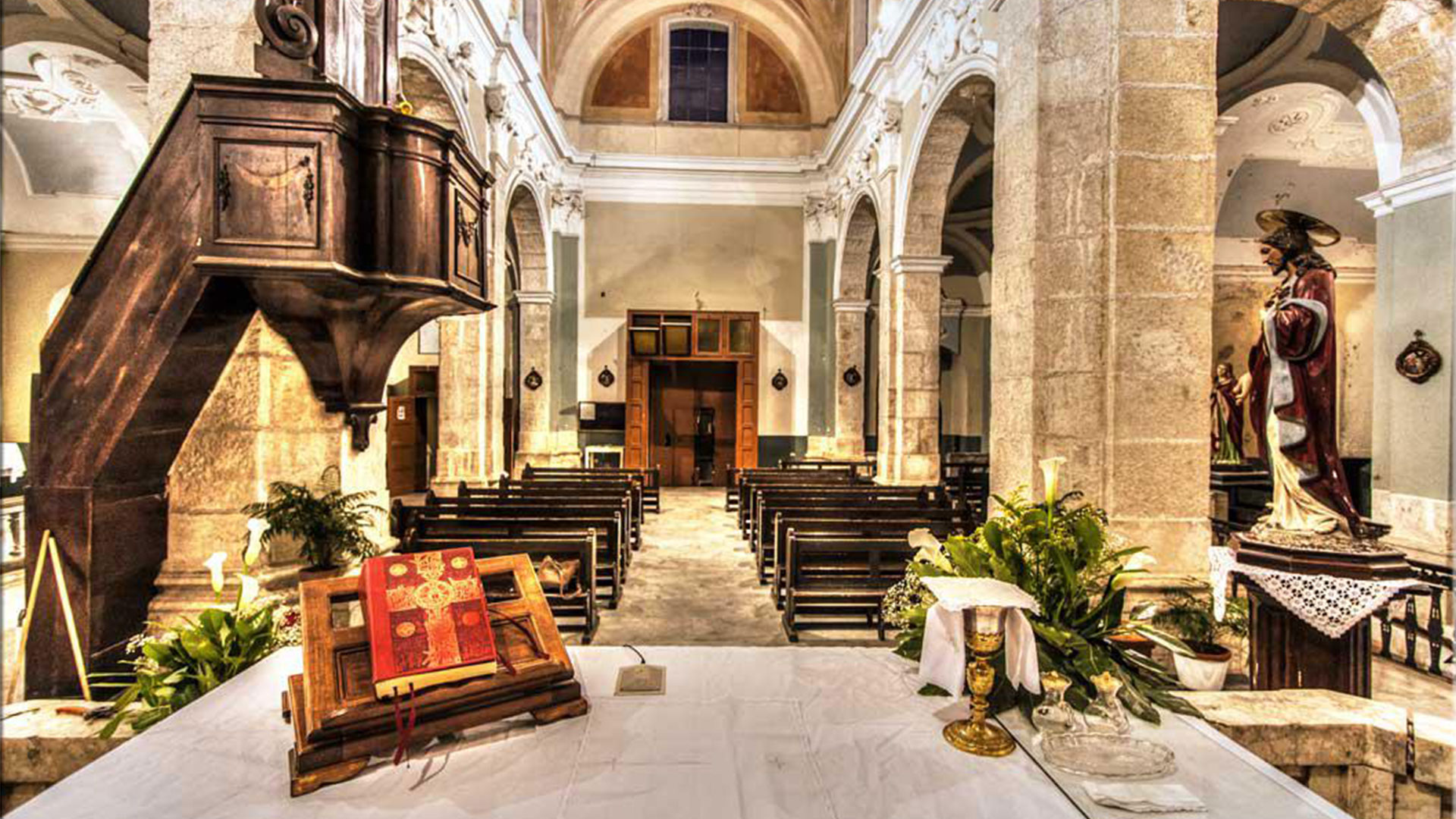 interno chiesa santa maria dell'assunta